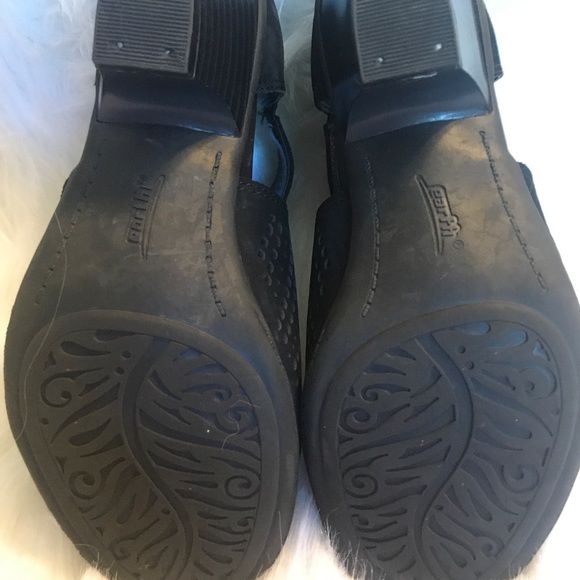 EUC Open Toed Black Heels - Picture 5 of 8